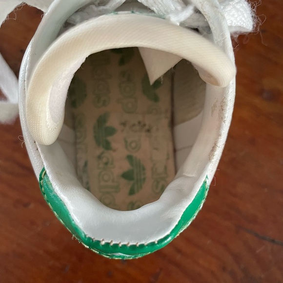 SUPER CUTE VINTAGE BABY/TODDLER ADIDAS STAN SMITH SHOES WHITE & GREEN SIZE 5 BOX - Picture 15 of 16